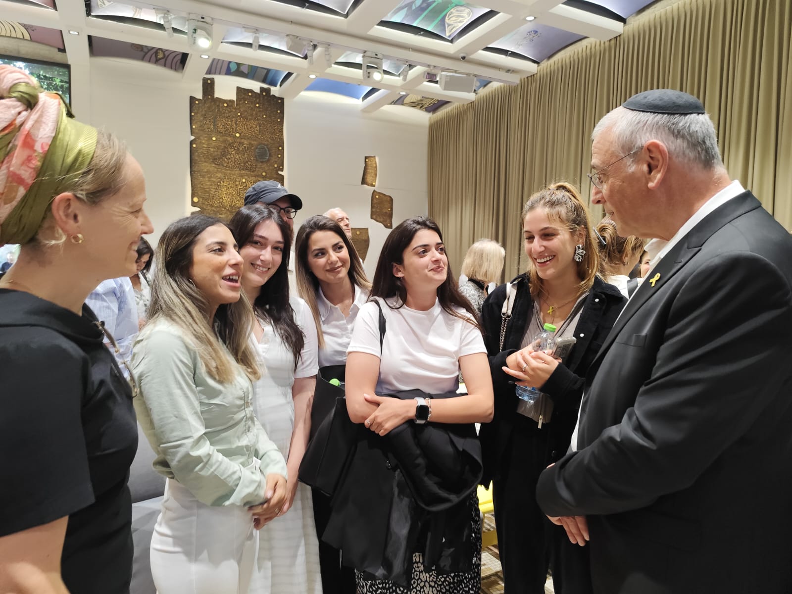 ביקור בחוג התנ ך בבית הנשיא